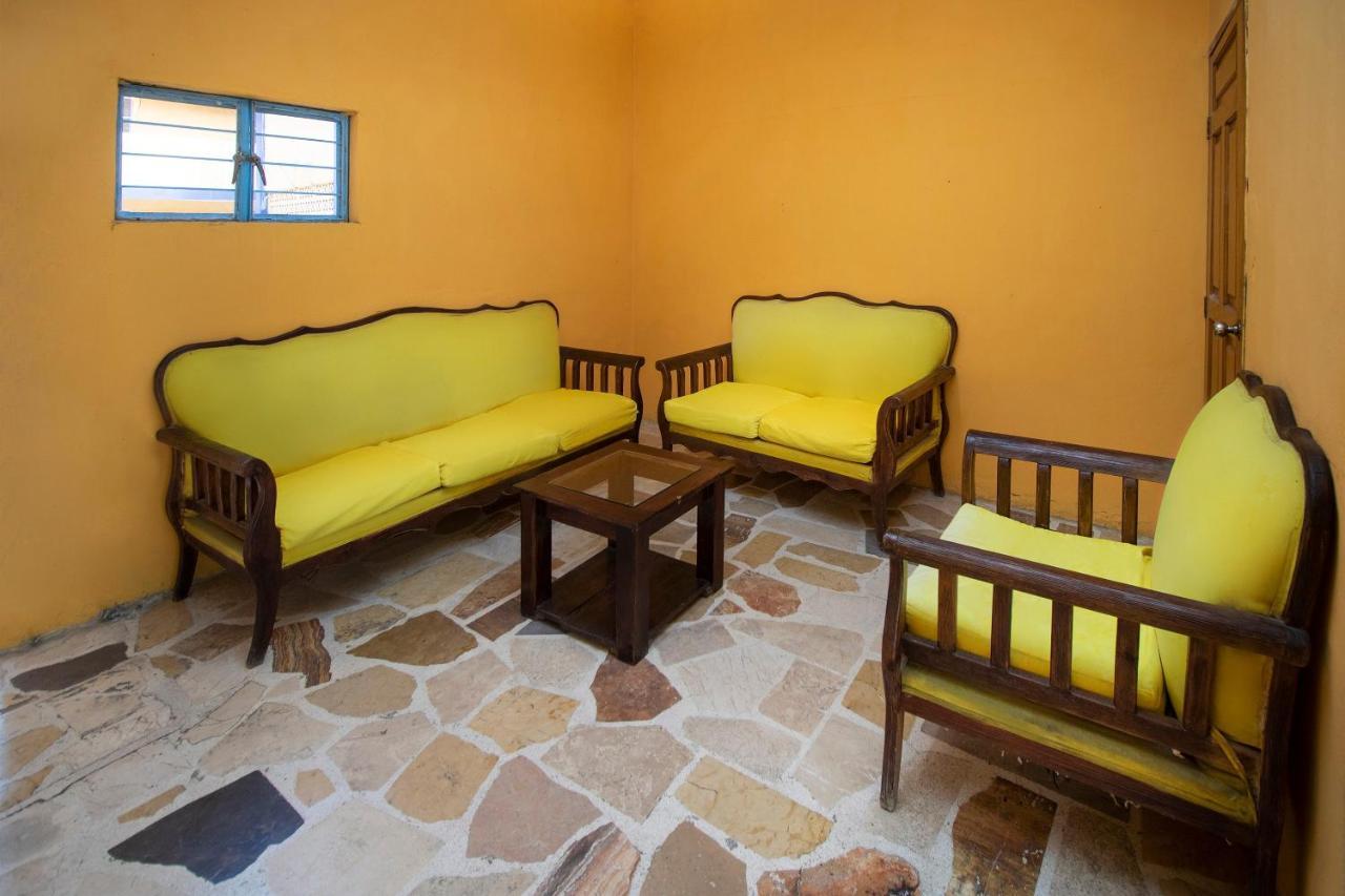 Hotel Casa De Huespedes Hidalgo Tehuacán Eksteriør billede