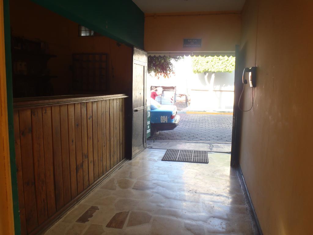 Hotel Casa De Huespedes Hidalgo Tehuacán Eksteriør billede