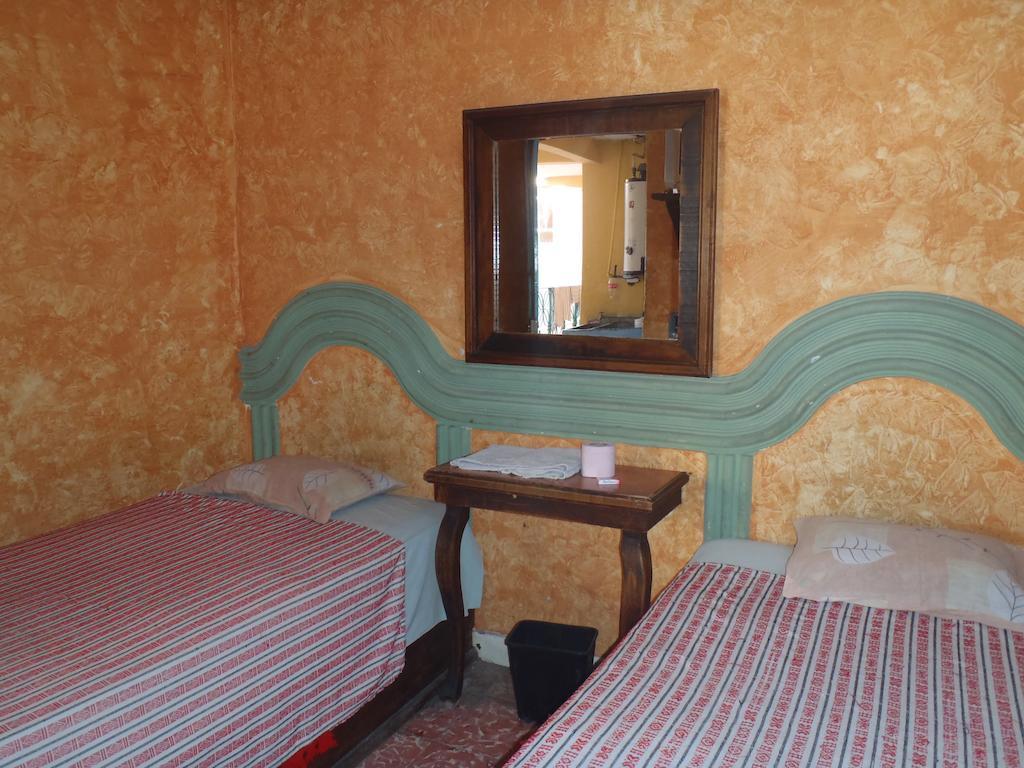 Hotel Casa De Huespedes Hidalgo Tehuacán Værelse billede