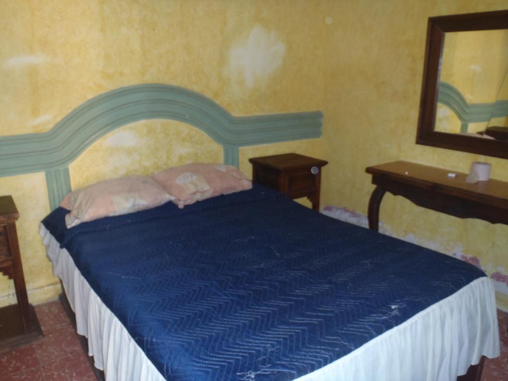 Hotel Casa De Huespedes Hidalgo Tehuacán Eksteriør billede